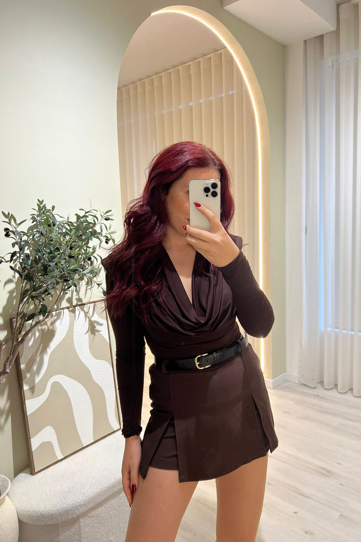 Blusa Essence Castanha