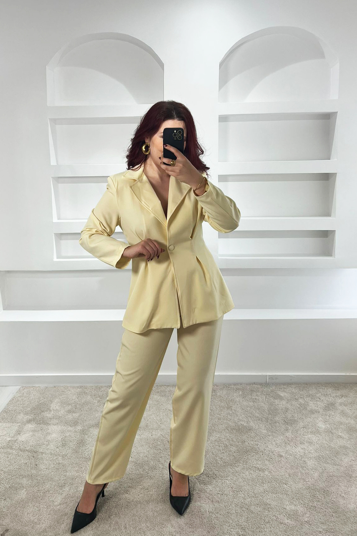 Conjunto Amarelo Cintado