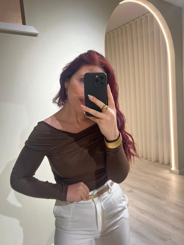 Camisola Licra Castanha