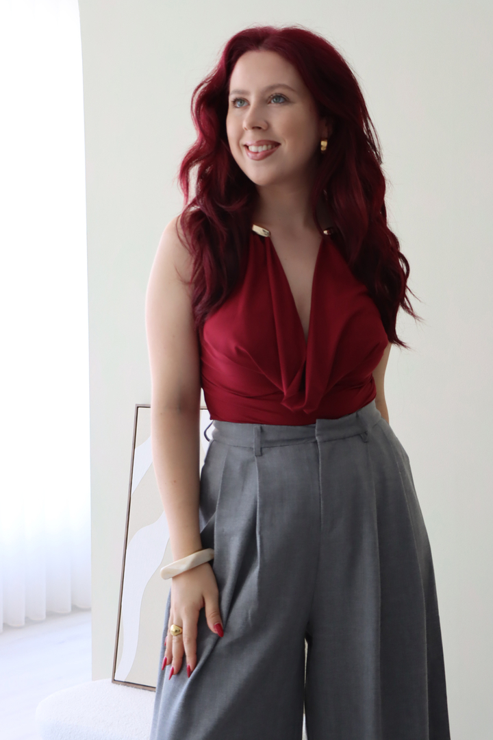 Body Efeito Colar Sem Mangas Bordeaux