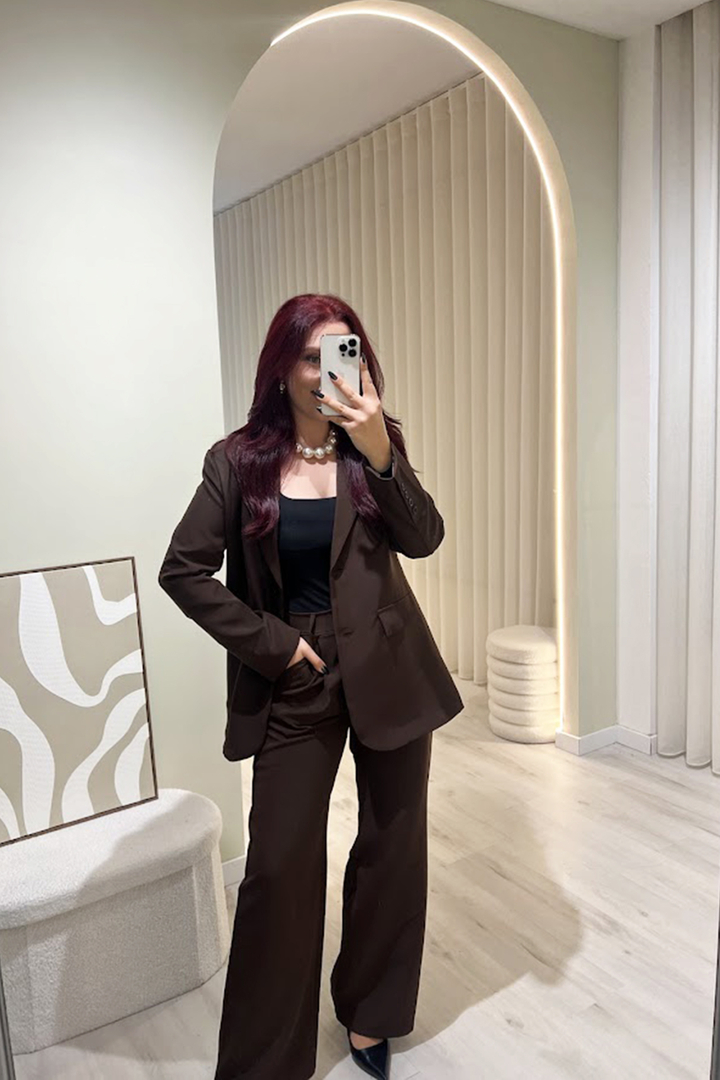 Fato Castanho Noiré