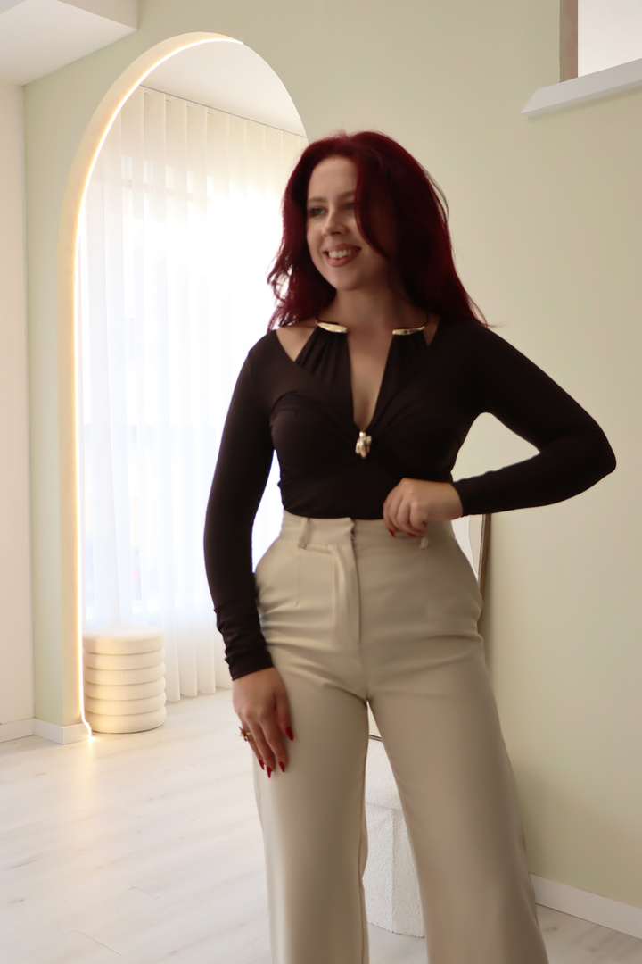 Body Efeito Colar Castanho