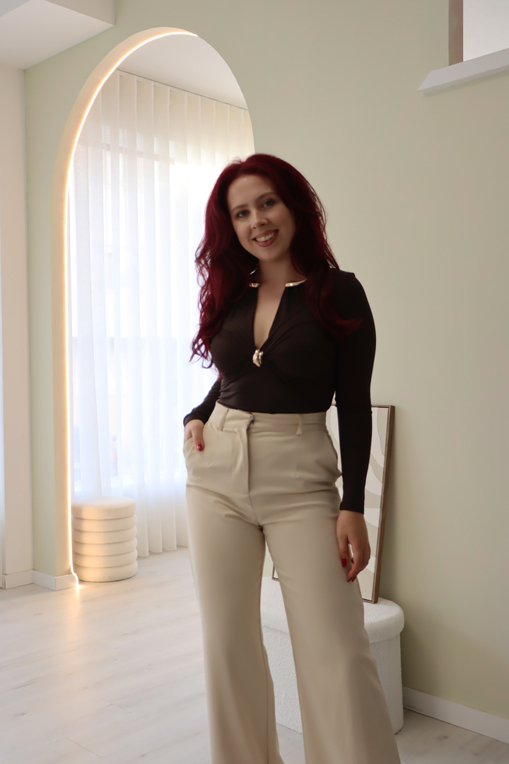 Body Efeito Colar Castanho